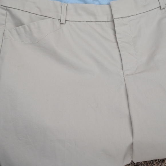 Dockers Capris - Picture 2 of 6